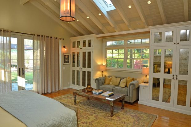 Luxury bedroom design Verdugo Woodlands, CA