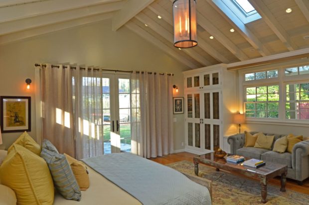 Luxury master bedroom design Verdugo Woodlands, CA
