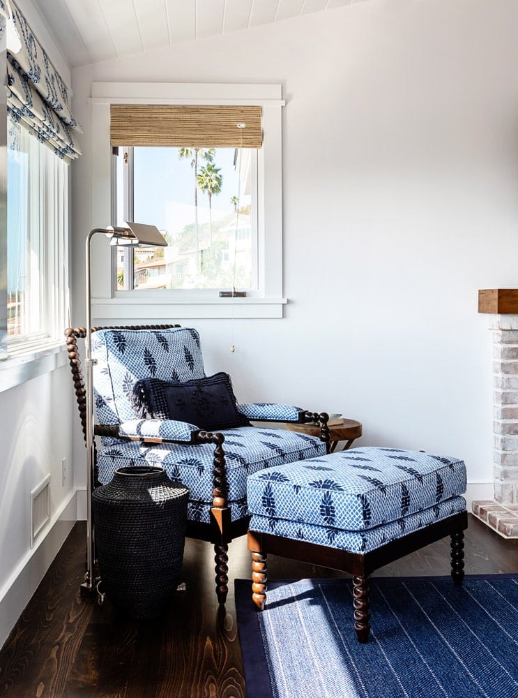 Breezy Blue Beach Bedroom Reading Nook Design